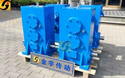 新能源鋰電池輥壓線(xiàn)用減速機(jī)
